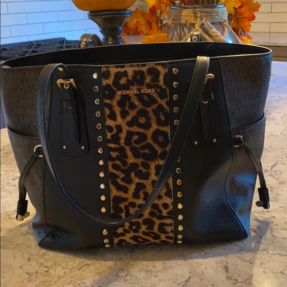 Michael Kors purse